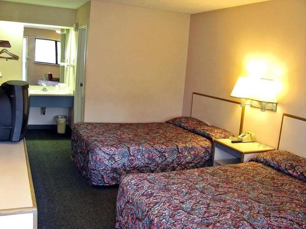 Hotel Akron Northwest - Copley Bagian luar foto